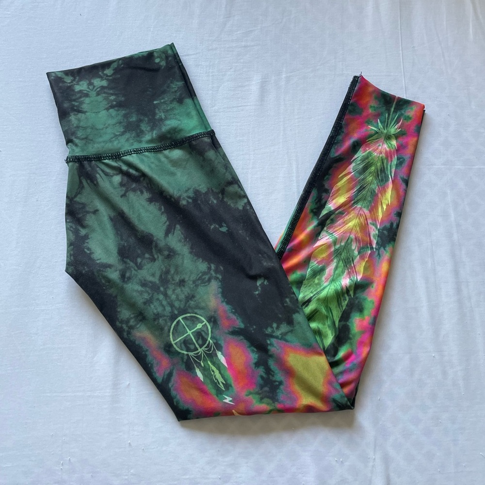 Teeki leggings 🤍
